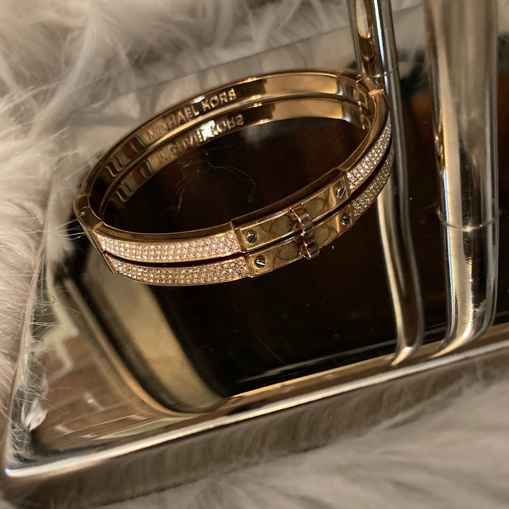 Michael Kors Rose Gold Bangle Bracelet--Missing lock accessory on front!
